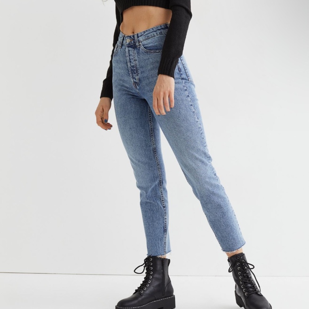 H&M high waist ankle length mom jeans